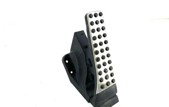 Mercedes-Benz E W213 Accelerator throttle pedal A2533000104