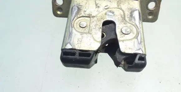 Opel Astra G Tailgate/trunk/boot lock/catch/latch 09130569