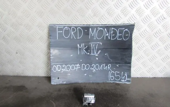 Honda Accord Tailgate/trunk/boot open switch 