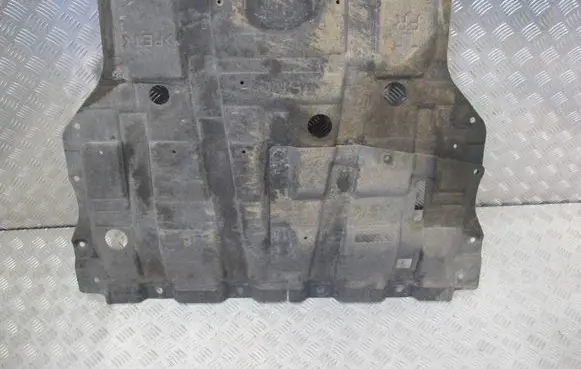Nissan X-Trail T33 Engine splash shield/under tray OSLONADOLNASILNIKA
