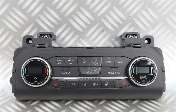 Ford Kuga III Climate control/heater control trim LJ6T18C612HC