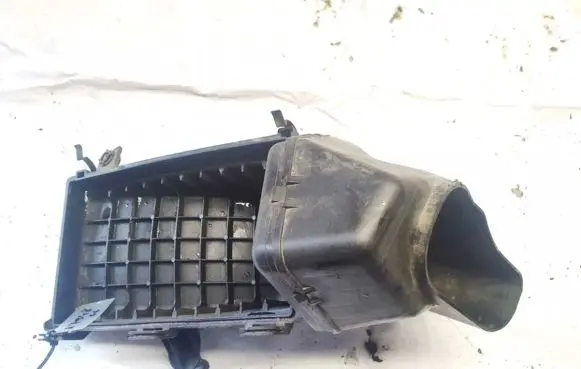 Nissan Murano Z50 Air filter box 9y501