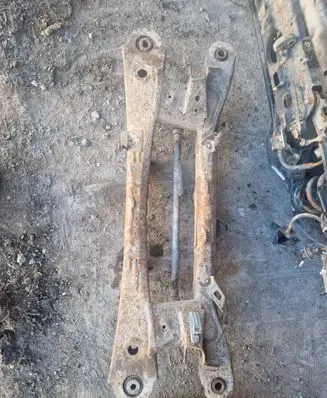 Toyota Avensis T270 Rear subframe A251