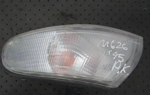 Mazda 626 Front indicator light 21061612 210-61612