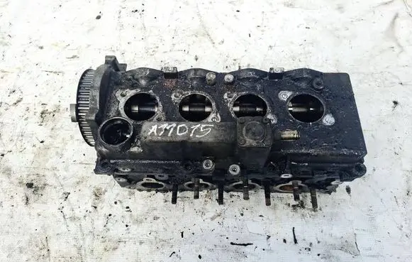 Opel Astra H Engine head 