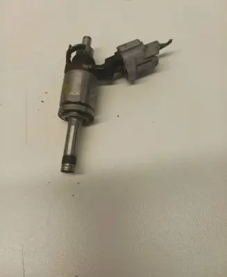 Renault Megane III Fuel injector 0060 12N07 4350R