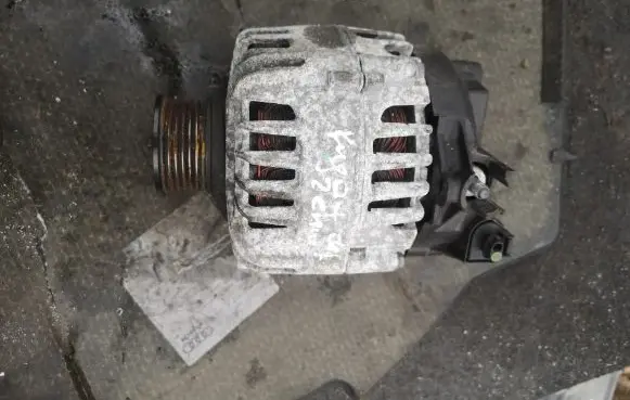 Ford Kuga II Generator/alternator AV6N10300MD