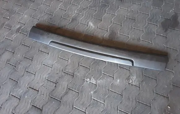 Land Rover Range Rover Sport L320 Tailgate trim DRC500011