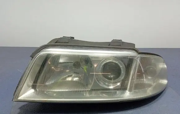 Audi A4 S4 B5 8D Headlight/headlamp 8D0941003AN