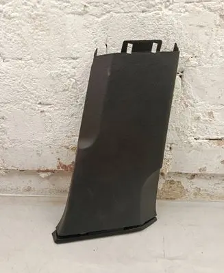 Skoda Kamiq (B) pillar trim (bottom) 657867282