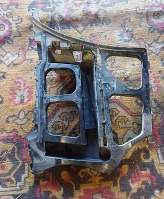BMW 3 E90 E91 Bumper support mounting bracket corner 7202670 12758411