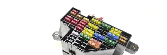 Volkswagen PASSAT B7 Fuse module 2063275625