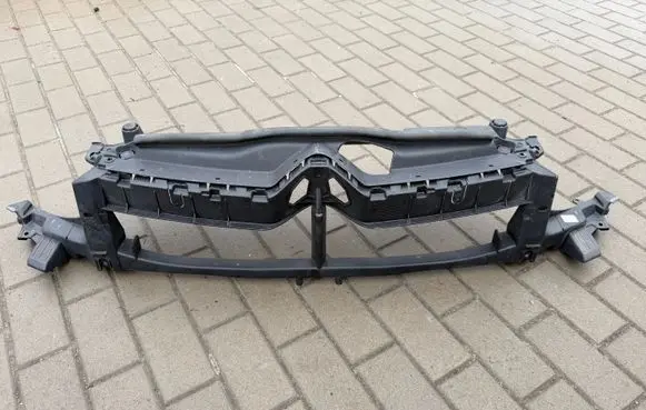 Citroen DS4 Front bumper mounting bracket 9673046277
