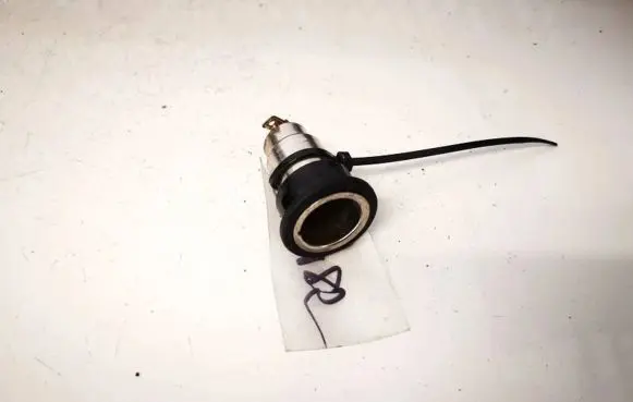 Ford C-MAX II Cigarette lighter 
