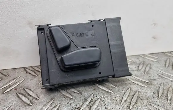 Jeep Grand Cherokee (WK) Seat control switch 56049432AD O3461142