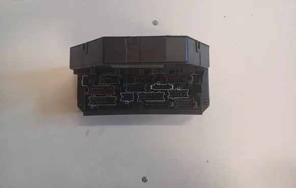 Mercedes-Benz E W212 Fuse module A2129007204