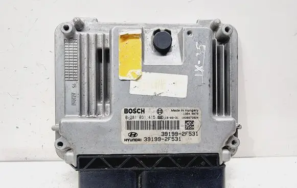Hyundai ix35 Engine control unit/module 391992F531 0281031415