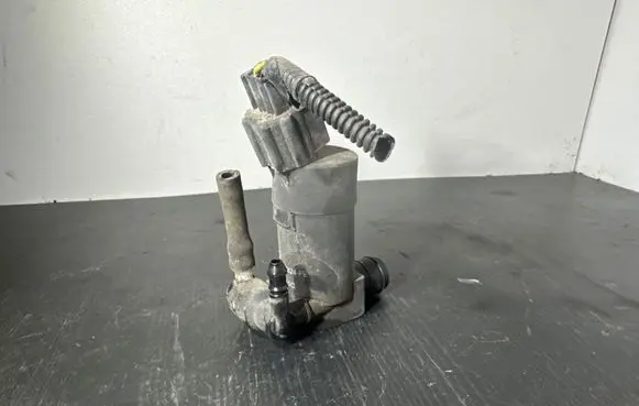 Volvo XC70 Windscreen/windshield washer pump 1S7117K624FE T655C