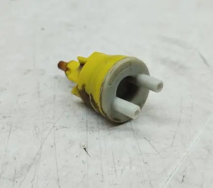 Mercedes-Benz S W126 Vacuum valve 1268000078 A1268000078