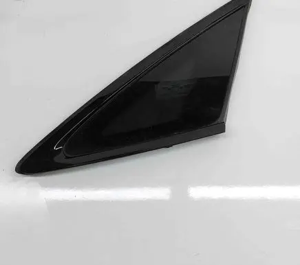 Mercedes-Benz GLE W167 Rear side window A1676709801 A1676706601