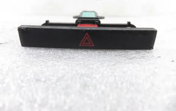 Mazda CX-7 Hazard light switch EH44664H0
