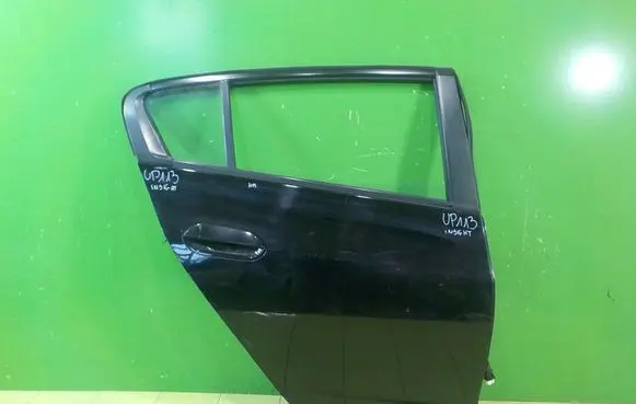 Honda Insight Rear door PRAWE