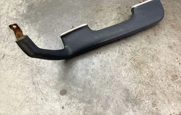 Mercedes-Benz W123 Front door interior handle trim 1239701801