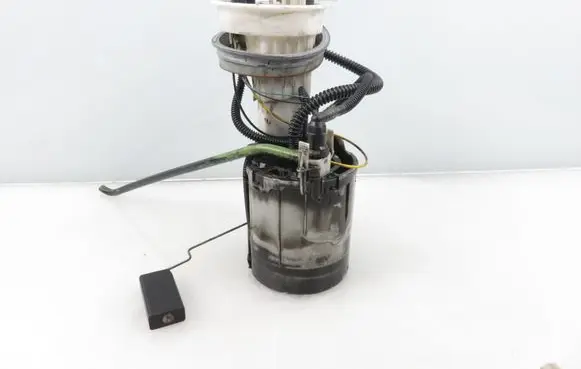 Audi A4 S4 B6 8E 8H In-tank fuel pump 8E0919050D