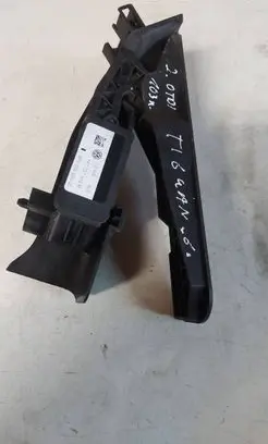Volkswagen Tiguan Accelerator throttle pedal 1K1721503M 6PV00889000