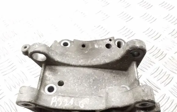Generator/alternator bracket