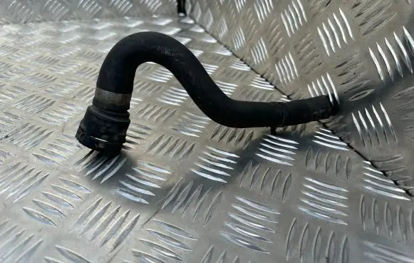 Volkswagen PASSAT B8 Engine coolant pipe/hose 5Q0122101GJ 5Q0122291AQ