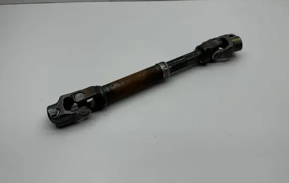 Toyota Avensis T270 Steering wheel axle