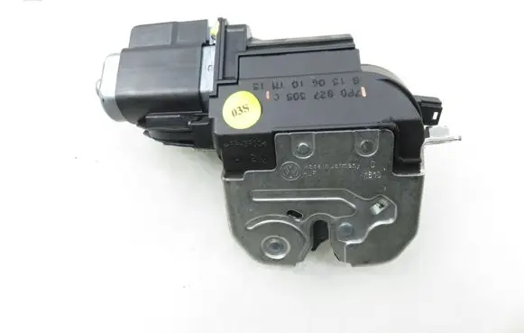 Volkswagen Touareg I Tailgate/trunk/boot lock/catch/latch 7P0827505C