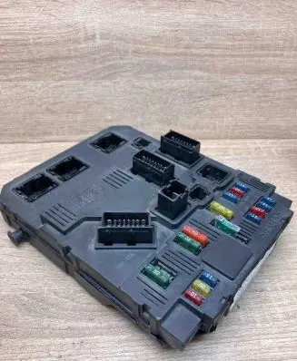 Citroen C3 Fuse module S118085200H