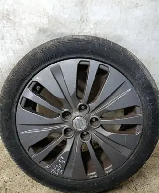 Suzuki SX4 S-Cross R17 alloy rim 