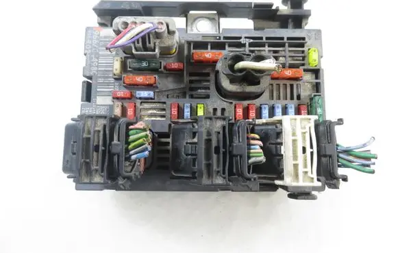 Citroen C4 I Picasso BSM Control unit 9667044980