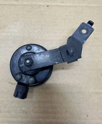 Hyundai i30 Horn signal 966303X001