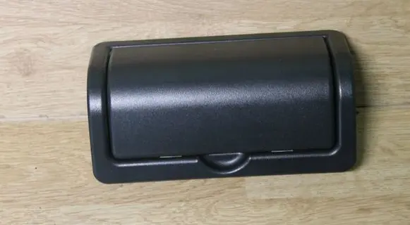 Toyota Avensis T250 Cup holder back 