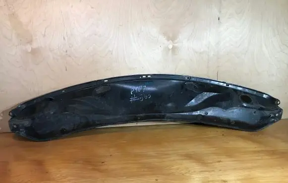 Peugeot 107 Wiper trim