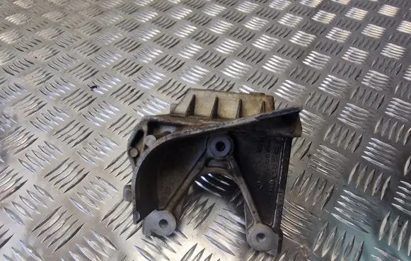 Audi A8 S8 D3 4E Fuel pump bracket 057130147R