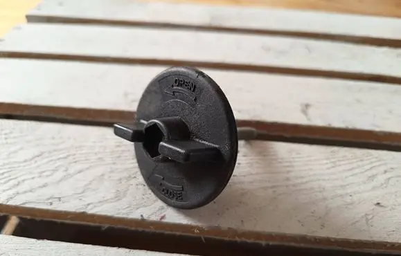 Fiat 500 Spare wheel bolt C317 PA6GF15