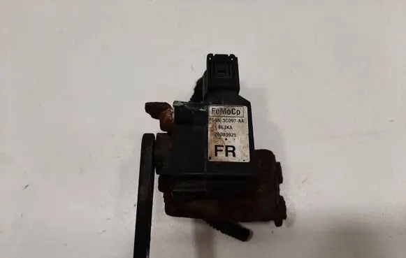 Volvo V70 Air suspension front height level sensor 7G9N3C492AA BL3KA 2008925