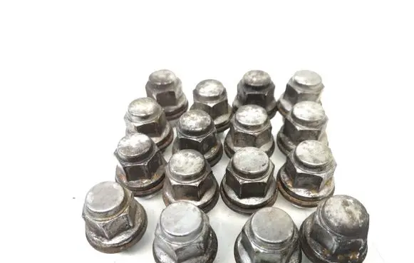 Lexus IS 220D-250-350 Nuts/bolts 