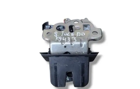 Seat Toledo IV (NH) Tailgate/trunk/boot lock/catch/latch 5E0827505