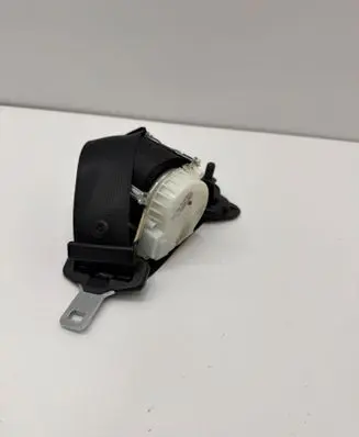 BMW 3 E90 E91 Front seatbelt 33059848 1204100618