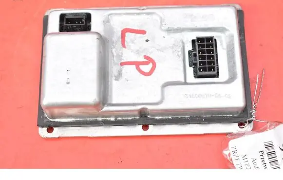 Audi A4 S4 B6 8E 8H Voltage converter/converter module 89027892