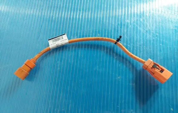 LEVC TX Electric car charging cable 1E0002134AE
