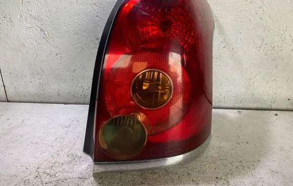 Toyota Avensis T250 Rear/tail lights