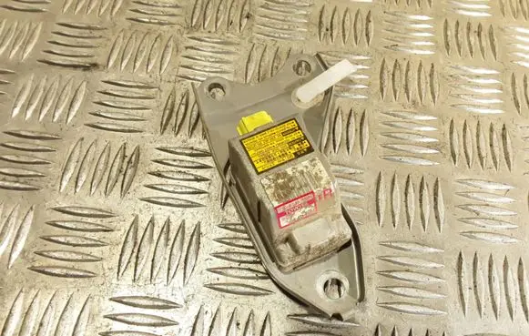 Toyota Avensis Verso Airbag deployment crash/impact sensor 8986044010