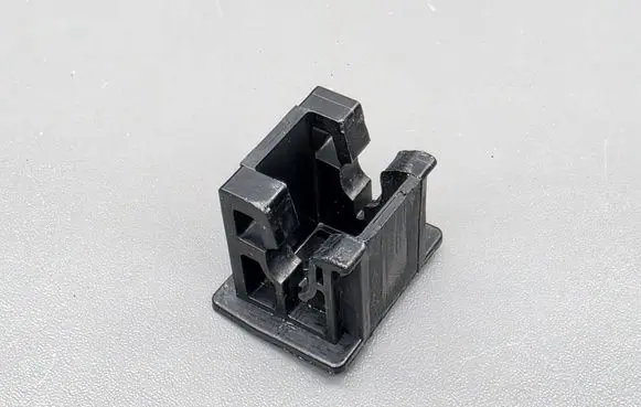 Hyundai Ioniq 5 Headlight/headlamp mounting bracket 